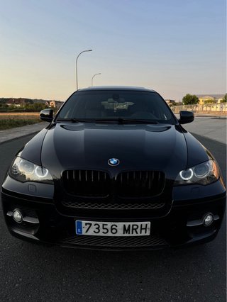 BMW X6 2011