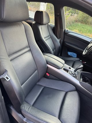 BMW X6 2011