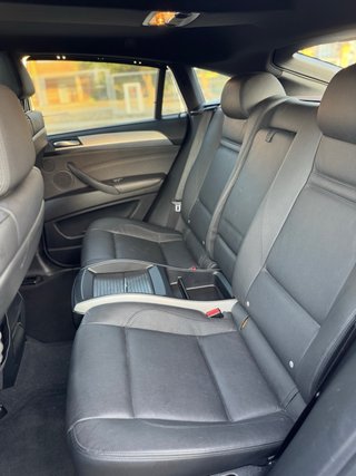 BMW X6 2011