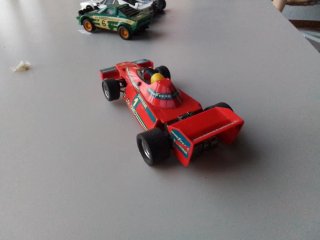 Coche Scalextric Alfa Romeo Parmalat 1