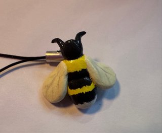 Colgante Abeja Hecho a Mano Arcilla Polimérica
