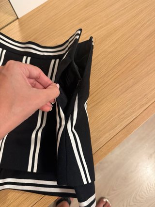 Falda pantalón Maje rayas blanco y negro