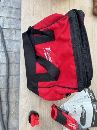 Llave carraca Milwaukee M12 IR-201B 3/8.