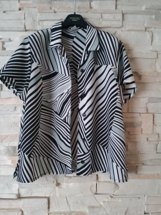 Camisa manga corta estampada de rayas T. L