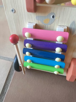 Andador correpasillos madera con juegos sensoriale