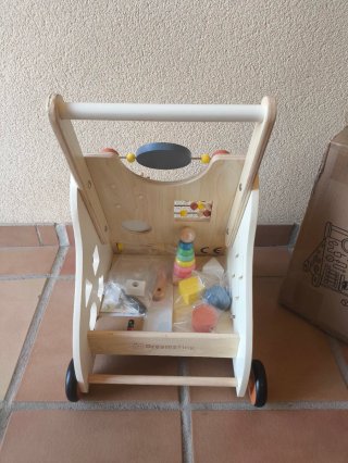 Andador correpasillos madera con juegos sensoriale