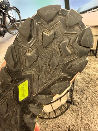 Asics Trabuco zapatillas trail running