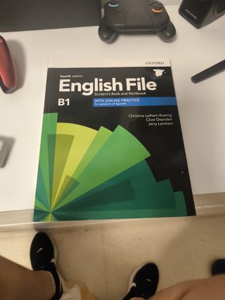 English File Intermediate