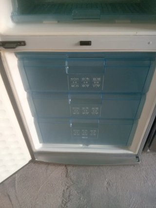 Frigorífico Combi Bosch Inox 70cm Ancho.
