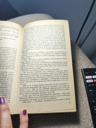 El gato entre las palomas Diez negritos ; El as...