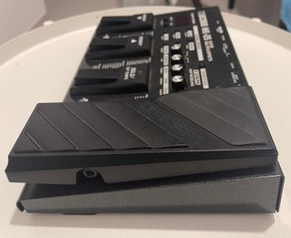 Boss ME-25 pedaliera multieffetti per chitarra