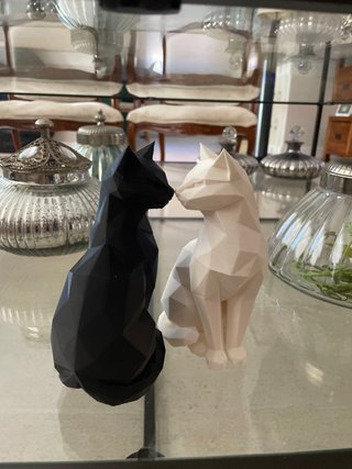 Pack 2 Figuras Gato Geométrico Negro y Blanco