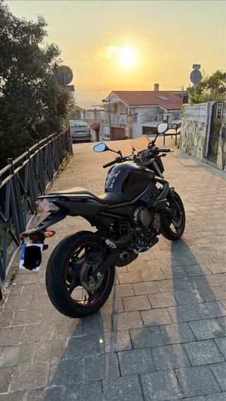 Yamaha XJ6 Naked 2011 Negra