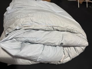 Edredón plumón 230x210 cm