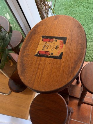 Mesa alta madera maciza + 3 banquetas