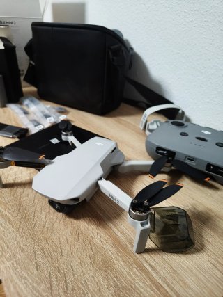 Dron DJI Mini 2