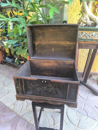 Baúl Vintage Madera Tallado