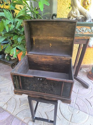 Baúl Vintage Madera Tallado