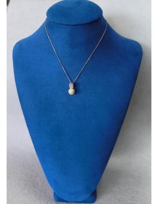 MAJORICA. Collar con colgante cuadrado de circonita y perla 10mm