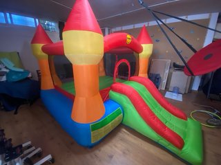 Castillo hinchable Happy Hop