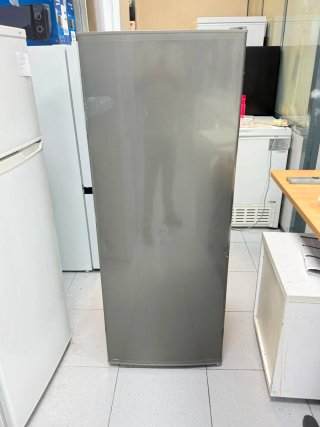 Congelador Vertical HANSEÁTIC Nuevo 1,43m x 54cm