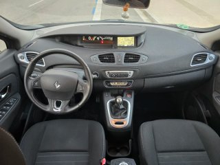 Renault Scenic 1.5 dci 110 cv pegatina C 2016