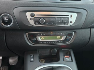 Renault Scenic 1.5 dci 110 cv pegatina C 2016