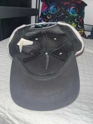 Gorra Unisex SKATE ON Gris y Negra