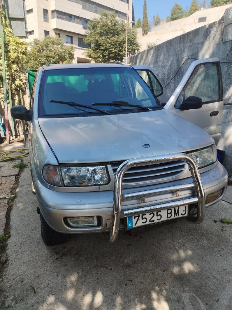 Tata Safari 2001 - foto 1