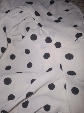 Blusa Shein lunares talla S