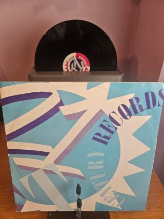 Fun 2 U - Walking On Music 1997 Vinilo