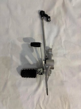 Reposapiés Estribera Yamaha Tracer 900
