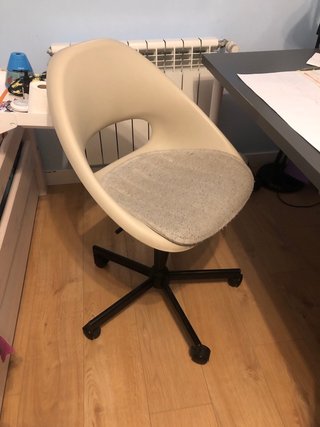 Silla de oficina elevable Ikea.