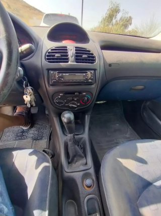 Peugeot 206 2001