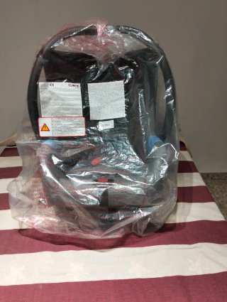 Sillita de bebé adaptable para coche