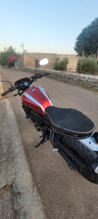 Yamaha XSR 700/ 2019 con 19.900 km