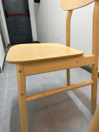 Juego de 2 sillas de madera
