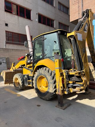 Retroexcavadora Mixta CAT 428