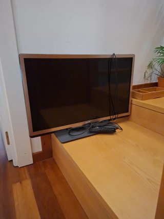 Televisor Philips 32 Negro/Dorado