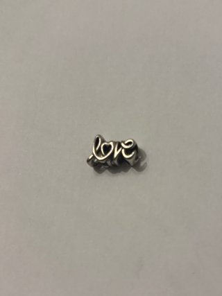 Charm Pandora Love Plata
