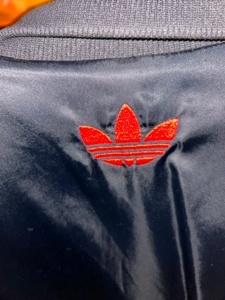 Chaqueta Adidas Bulls Roja y Negra