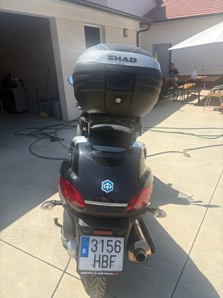 Piaggio MP3 400cc Scooter Negro