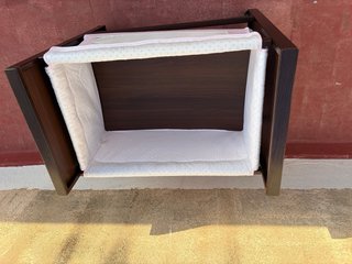 Minicuna de madera con ruedas