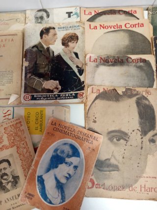 LOTE ANTIGUAS NOVELAS VARIAS