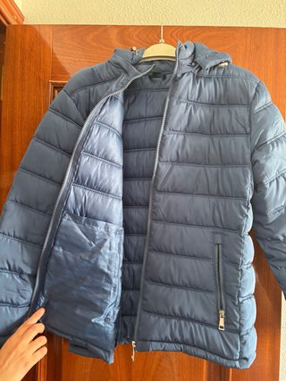 Chaqueta plumas con capucha