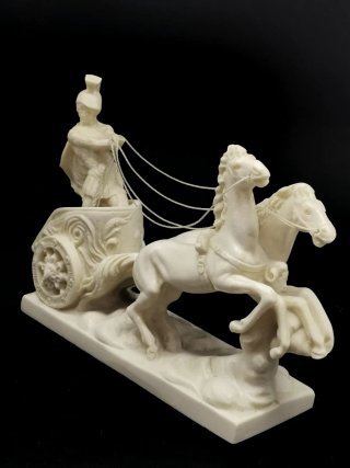 Figura clásica Cuadriga Romana A.Santini Firmada