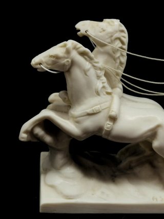 Figura clásica Cuadriga Romana A.Santini Firmada
