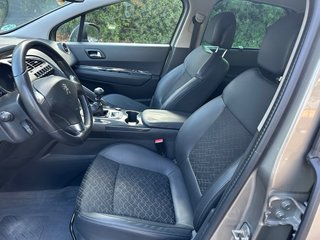 Peugeot 3008 2016