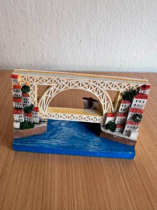 Figura Puente Luis I Oporto