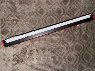 Teclado Controlador MIDI - AKAI MPK Mini Plus (37)